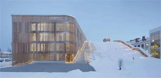 九游体育科技：让停车不再难！立体停车楼花样开辟新路径(图5)