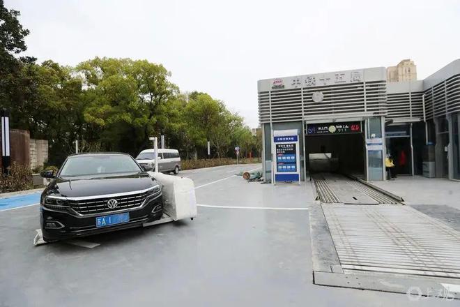解决停车大难题！就在市中心地下共19层(图1)