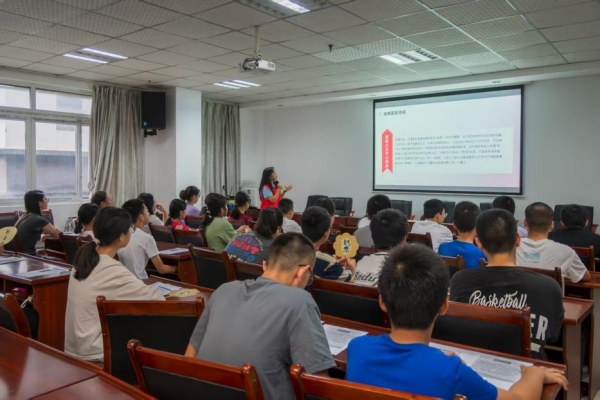 九游体育：坐标系里的青春答卷数学学子双线赋能医疗与社区(图2)