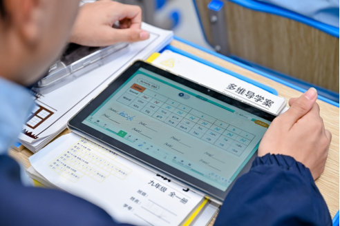 九游体育：从花江峡谷大桥出发：探访“多彩贵州移起向新”(图22)