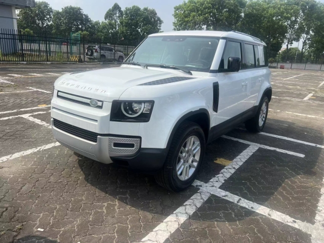 2024款路虎卫士110四门30T柴油D200清仓处理落地详询(图1)