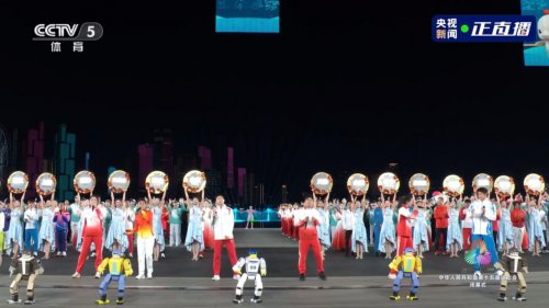 不止于跳舞：全运会闭幕式唯一“人形舞团”鹿明机器人深耕具身全栈技术宇树智元后的“新势力”跑出最快加速度(图1)