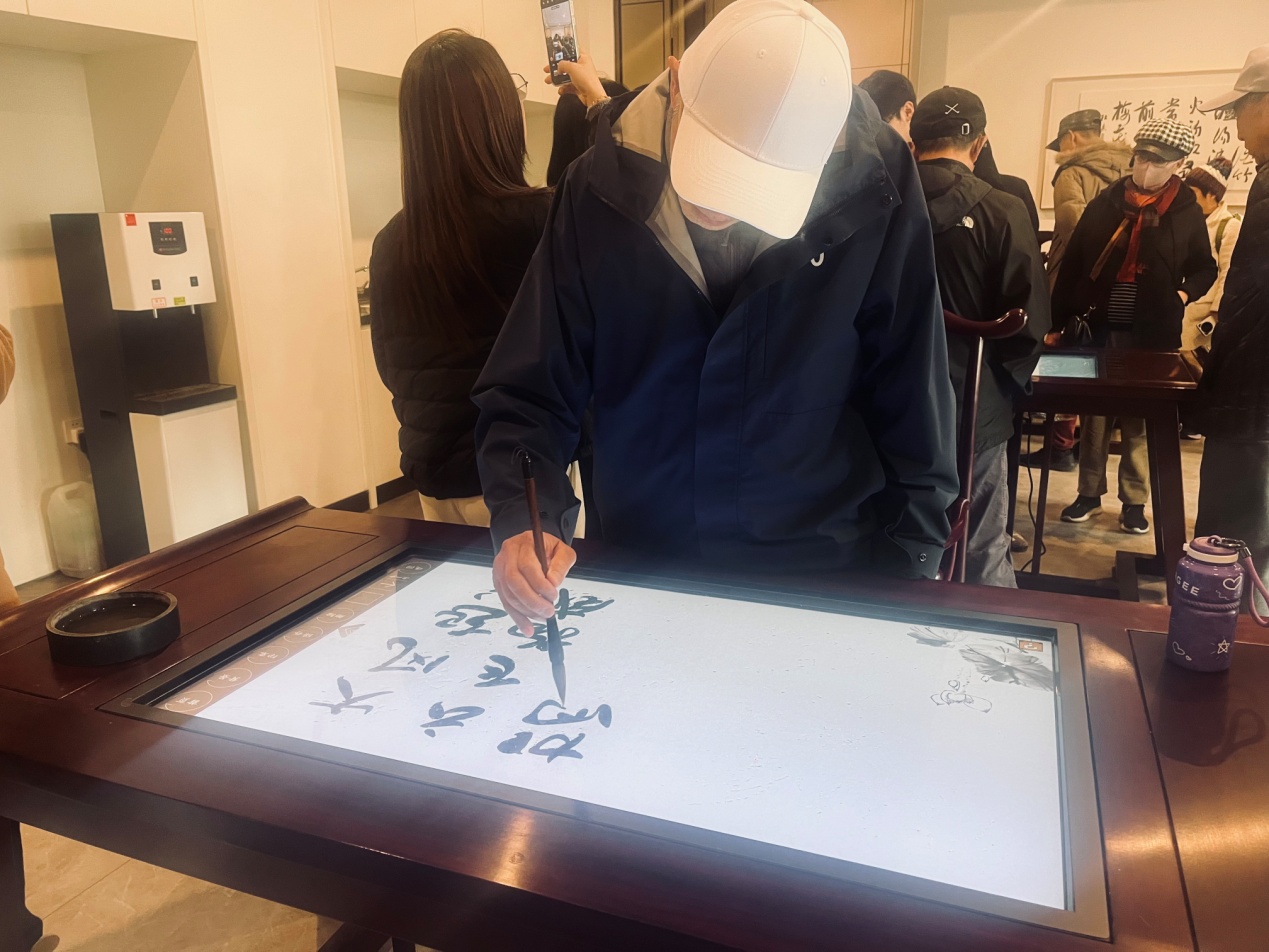 学校举办学习贯彻党的二十届四中全会精神离退休党支部书记实践培训班(图4)