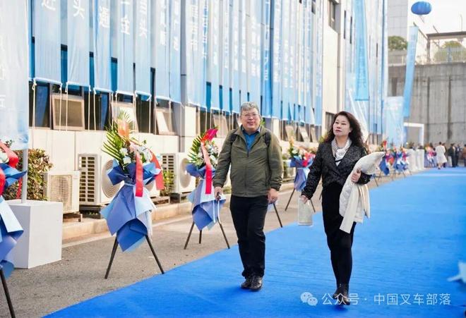 原创）四向穿梭车：中国力量如何定义实物互联网的未来(图4)