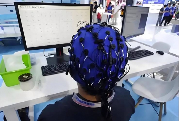 九游体育：中国脑机接口再现突破性成果：我国已完成三例侵入式脑机接口临床试验(图1)