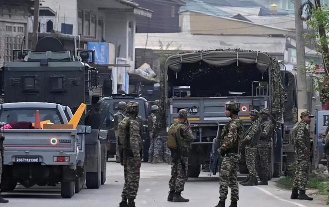 洪森要的不多向泰国提出四项停火条件泰柬只谈了30分钟就散了(图2)