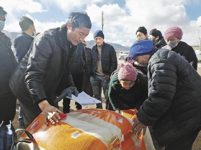 【四中全会精神在基层】上巴塘村的勃勃生机(图1)