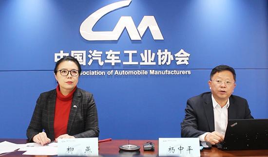 车企自研、第三方合作“双轮驱动”城市NOA规模化加速(图1)