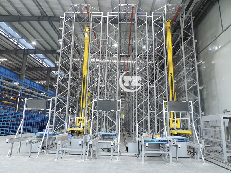 九游体育：四向穿梭车立体库与堆垛机自动化立体库有哪些不同？(图1)