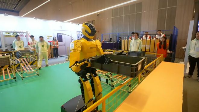 九游体育科技：硅谷还在「卷PPT」中国机器人大军上岗！看呆歪果仁(图13)