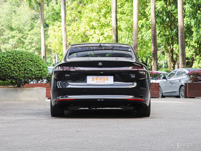 九游体育科技：昊铂A800开启盲订选配搭载三电机四驱和华为乾崑四激光雷达(图3)