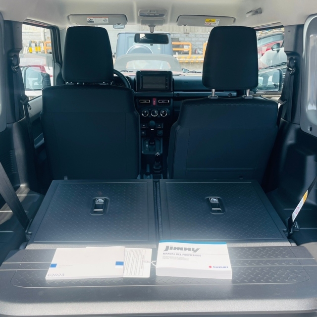 2025款铃木吉姆尼高配平行进口新鲜出炉价格直降到15万提现车(图5)