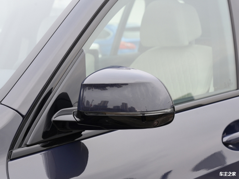 九游智能体育科技：全新宝马X7终于亮相全尺寸SUV外观霸气十足(图5)