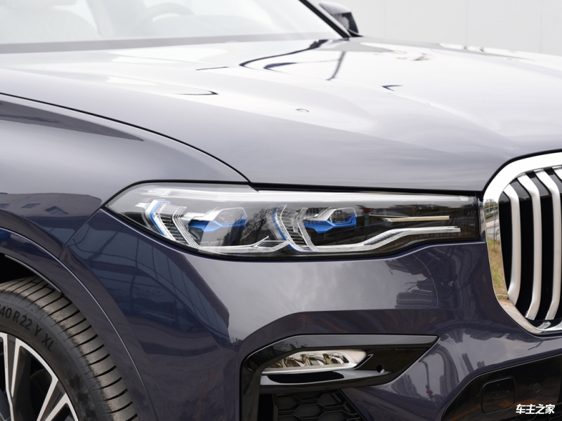 九游智能体育科技：全新宝马X7终于亮相全尺寸SUV外观霸气十足(图2)