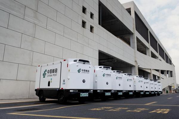 九游智能体育科技：邮政无人车亮相人民日报“十五五”MV沉淀着“隐形冠军”九识智能的5年奋斗(图2)