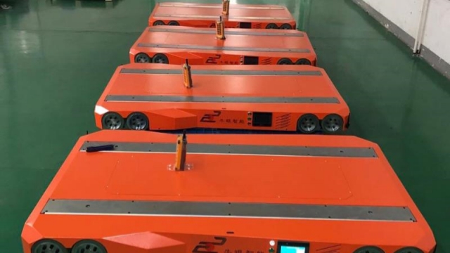 九游体育：上海非标版四向穿梭车作用来电咨询牛眼智能物流设备供应(图1)