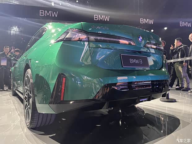 中国专属！多项智能科技配置一文看懂全新宝马i3长轴距版首发(图15)