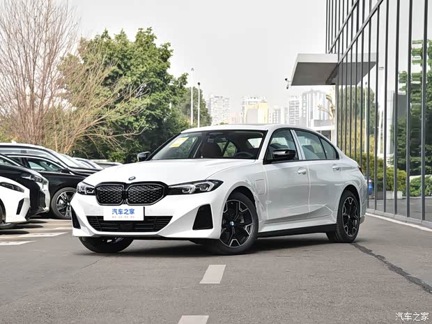 中国专属！多项智能科技配置一文看懂全新宝马i3长轴距版首发(图24)