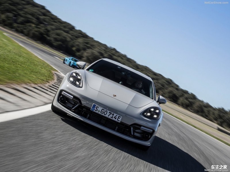 最强四座车44秒破百解析2024款保时捷PanameraE-Hybrid(图2)