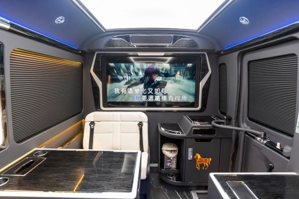 九游体育：12座红旗国悦现车报价红旗国悦QM7价格及图片(图6)